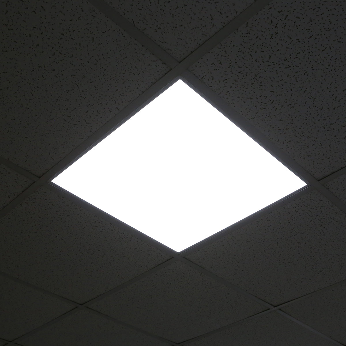 Slim LED panel 40W, 220V, 595x595x7 mm, álmennyezetbe, Breckner Germany
