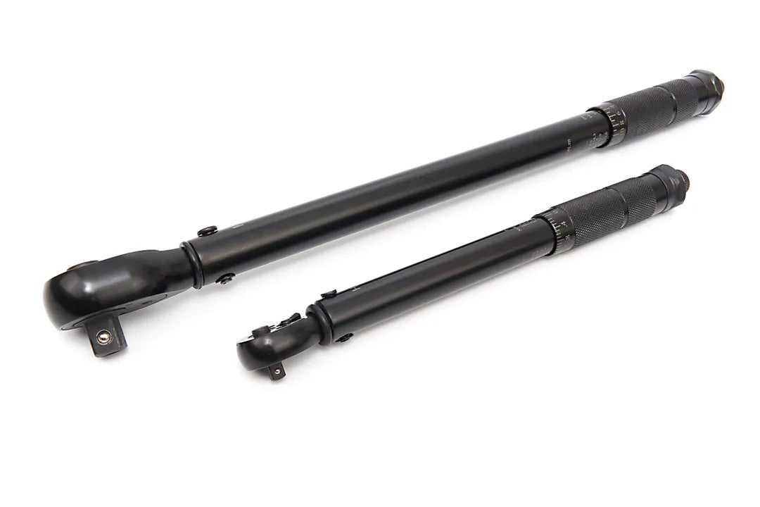 NYOMATÉKKULCS KÉSZLET HBM 5 DB 1/4" (5-25 NM) ÉS 1/2" (2-210 NM) HOSSZABBÍTÓVAL 125 MM ÉS ADAPTERREL