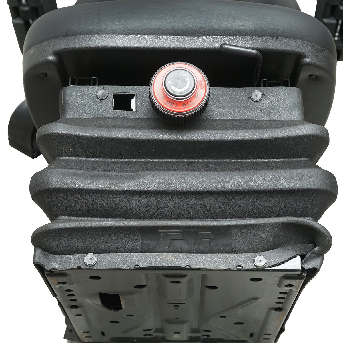 Univerzális állítható ülés magasság és súly szerint (40–120 kg), kartámasszal és 50–90°-ban dönthető háttámlával traktorhoz, mezőgazdasági, ipari gépekhez, targoncához