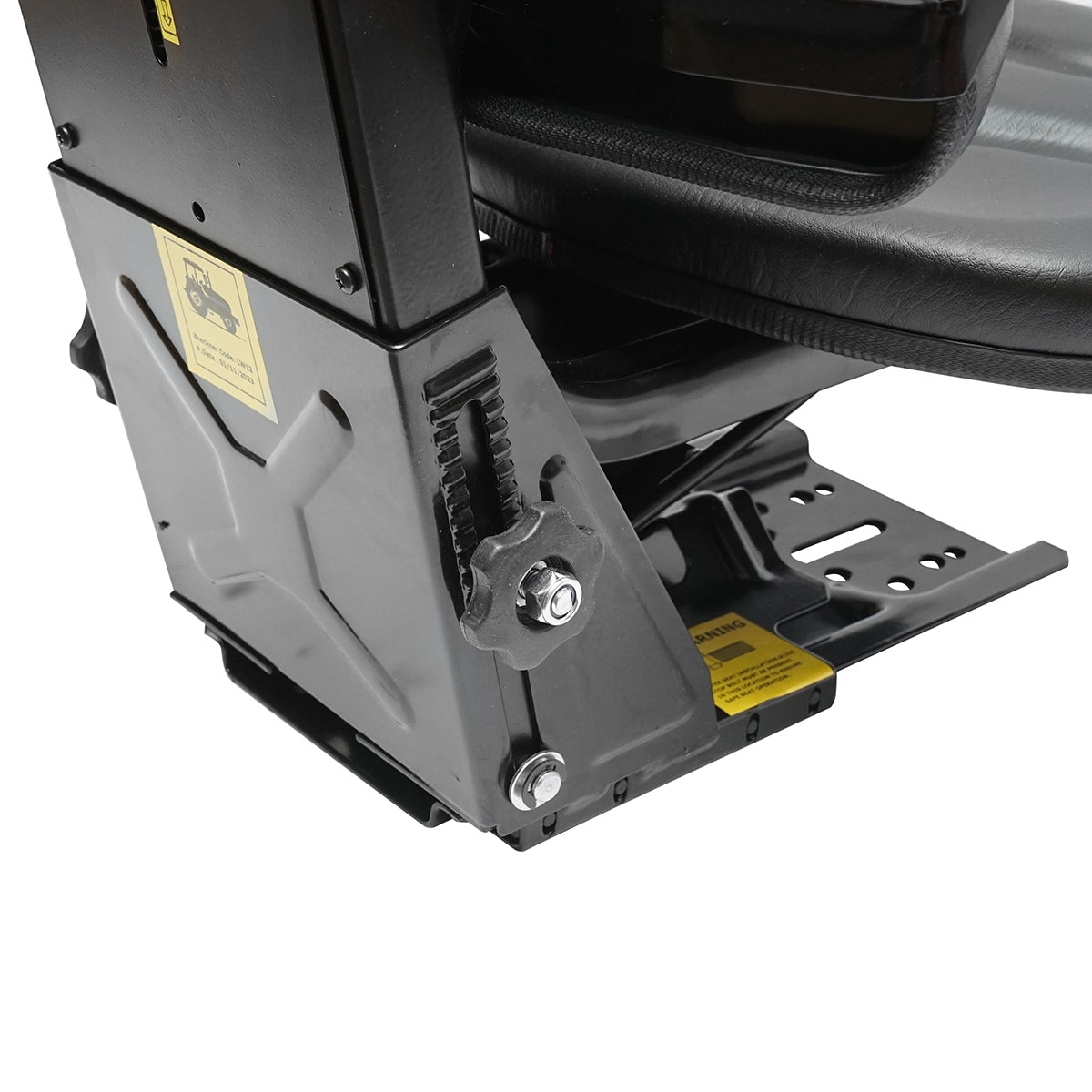 Fekete traktorülés, állítható, kartámasszal, ülés szélessége 485 mm