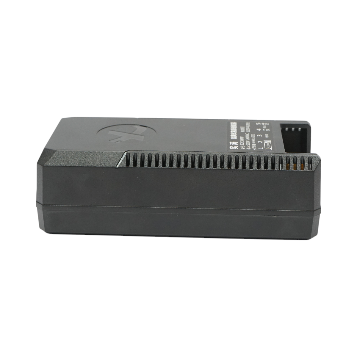 Átalakító állóhelyzeti fűtéshez, sirocou 220V–12V