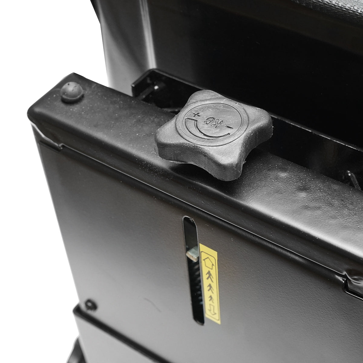 Univerzális fekete ülés traktorhoz, magasságállítással