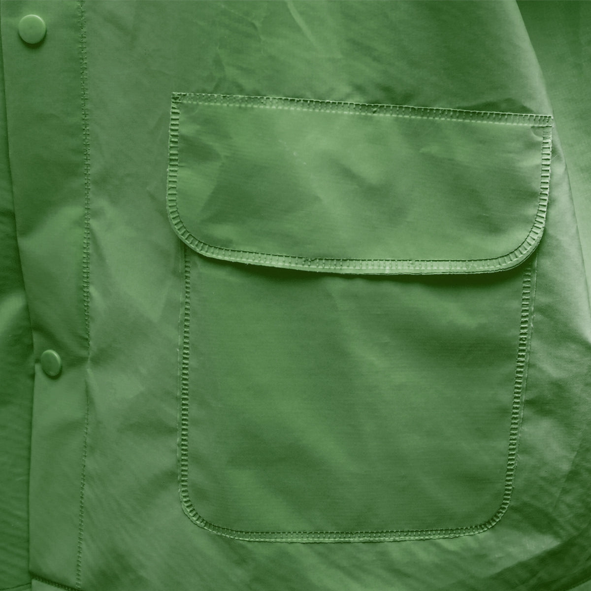 Esőálló munkaruha, XL méret, kapucnis kabáttal és kertésznadrággal, poliészter és PVC, zöld, Breckner Germany