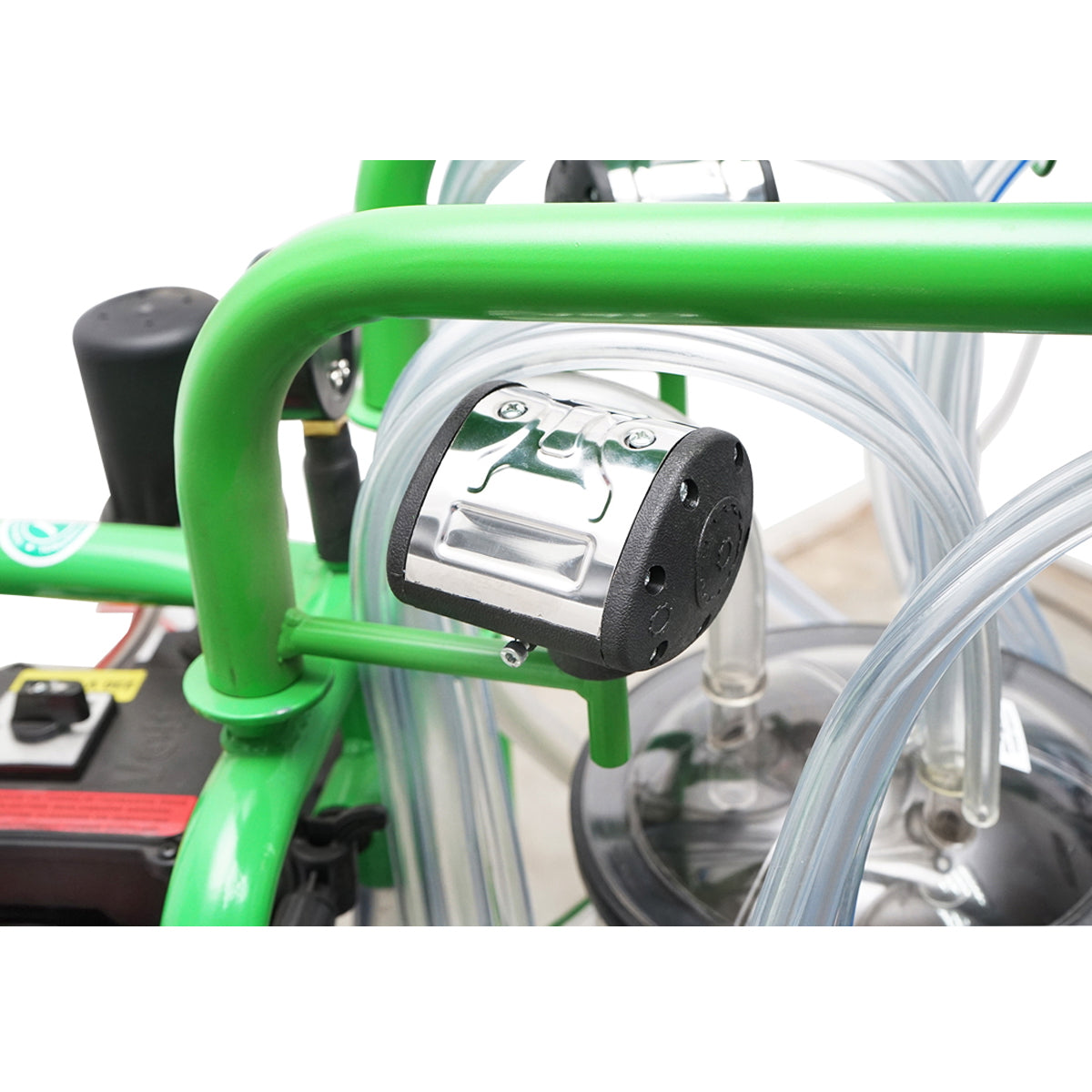 Tehénfejő gép, 2 állásos, 40 literes rozsdamentes acél tartállyal, vákuumtartállyal és nyomáskiegyenlítő palackkal, Breckner Germany