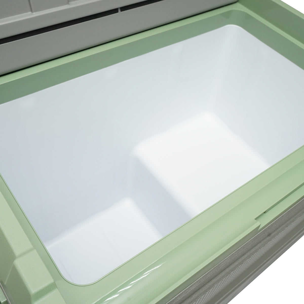 Autós hűtőszekrény kompresszorral, 60W, 64.2L kapacitás, 12–24–220V tápfeszültség, LCD kijelző, USB, 692x416x585 mm, G65 AUTOSPEED