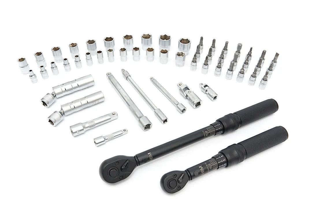 NYOMATÉKKULCS KÉSZLET 1/4'' ÉS 3/8'' PRECÍZIÓS 1-5NM 10-60NM 55 DARABOS HBM