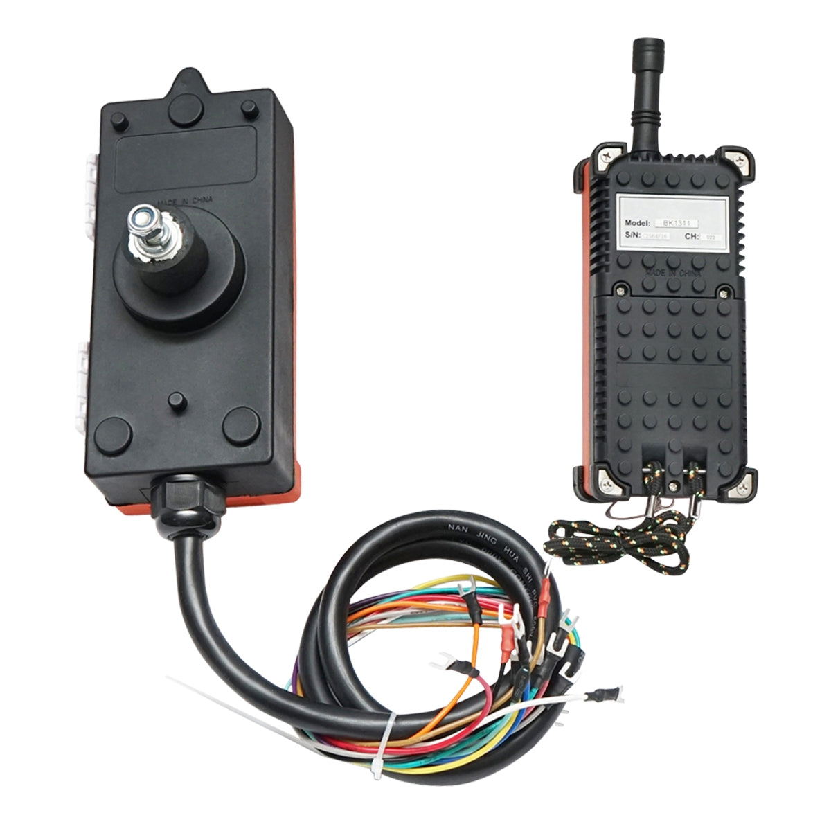 VEZETÉK NÉLKÜLI IPARI TÁVIRÁNYÍTÓ 6 VEZÉRLŐGOMBBAL AC 220V ÉS VÍZVÉDELEMMEL BRECKNER GERMANY