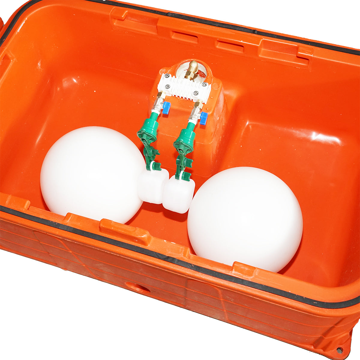 Fagyásgátló itató golyóval tehenek számára 80L 60x100x45cm Breckner Germany