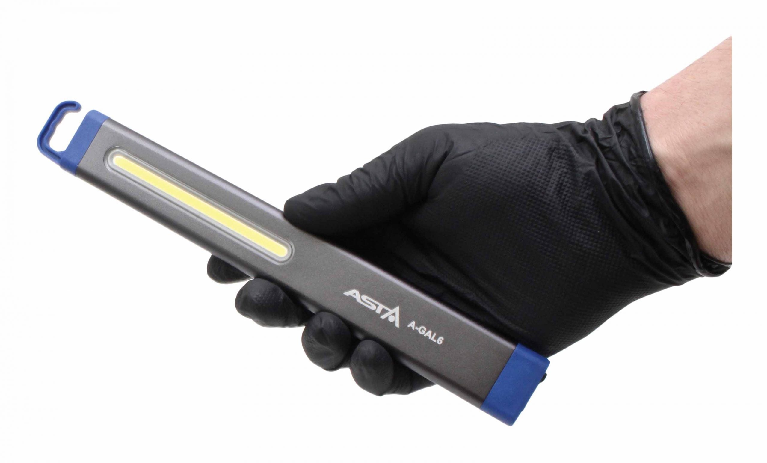 SLIM COB LED LÁMPA 360 LUMEN AKKUMULÁTORRAL