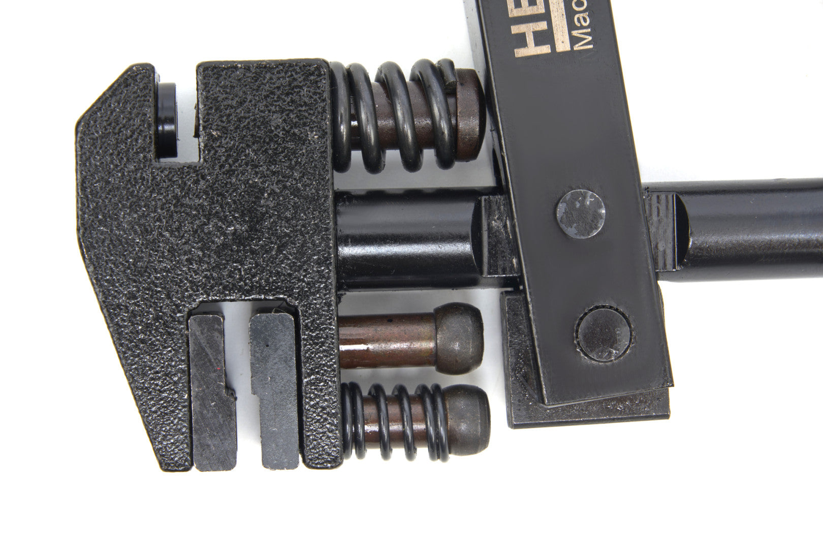 LAKATOS PEREMEZŐ ÉS PERFORÁLÓ FOGÓ HBM