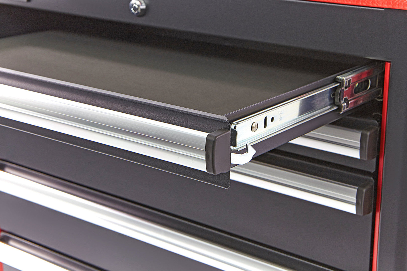 ÜRES FÉM SERSZÁMOS KOCSI – SZERSZÁMOS SZEKRÉNY 7 FIÓK HBM