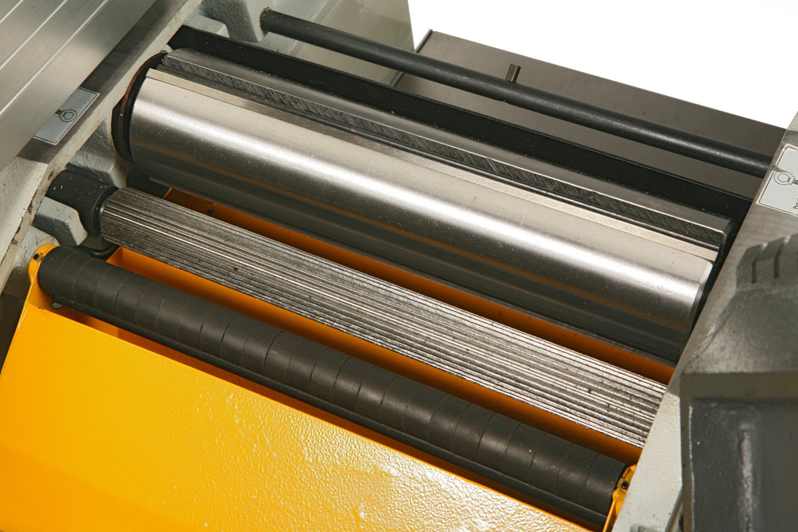 KOMBINÁLT EGYENGETŐ ÉS VASTAGSÁGI GYALU HBM 200 2250W 3LE 230V