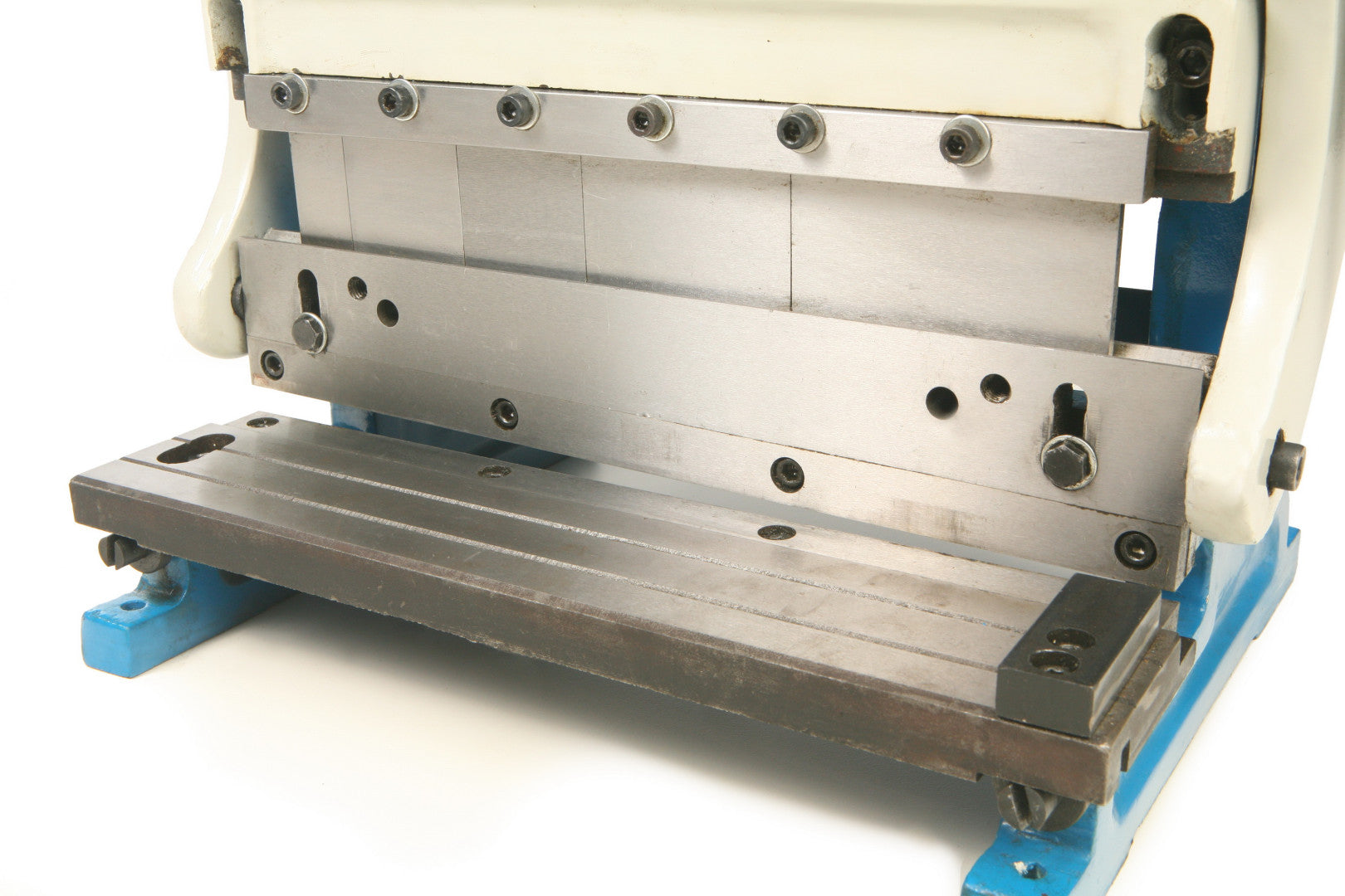 FÉM HENGERÍTŐ ÉS VÁGÓ GUILLOTINE