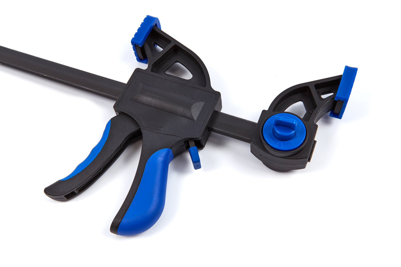 ASZTALOS SZORÍTÓ ERŐSÍTETT MŰANYAG FOGANTYÚS 100 MM