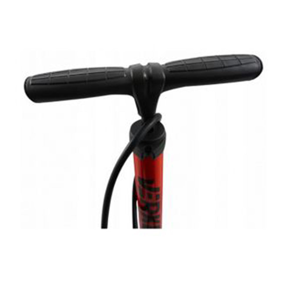 KÉZI PUMPA MANOMÉTERREL