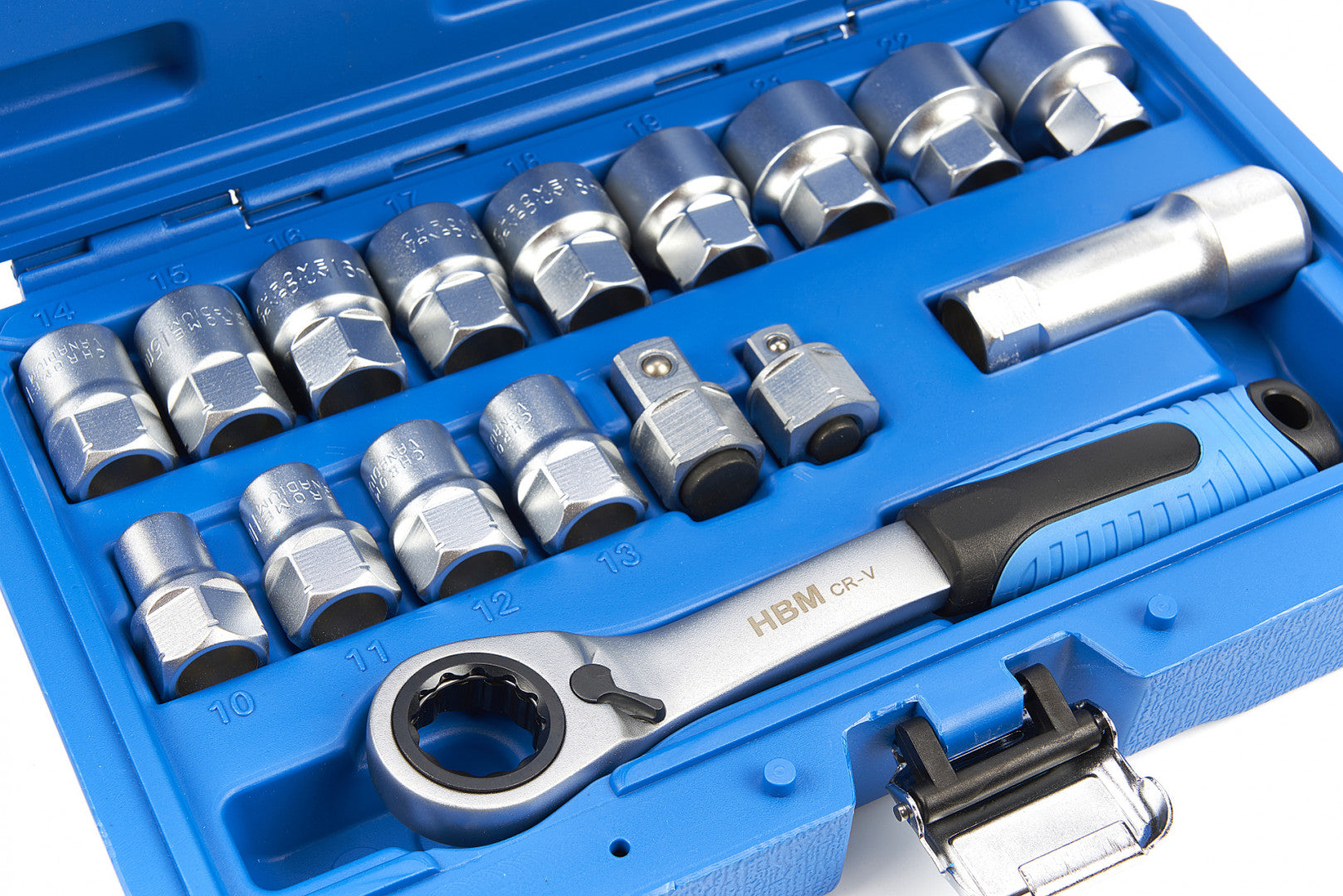 CSŐKULCS KÉSZLET RACSNIS KULCCSAL 17 DB HBM