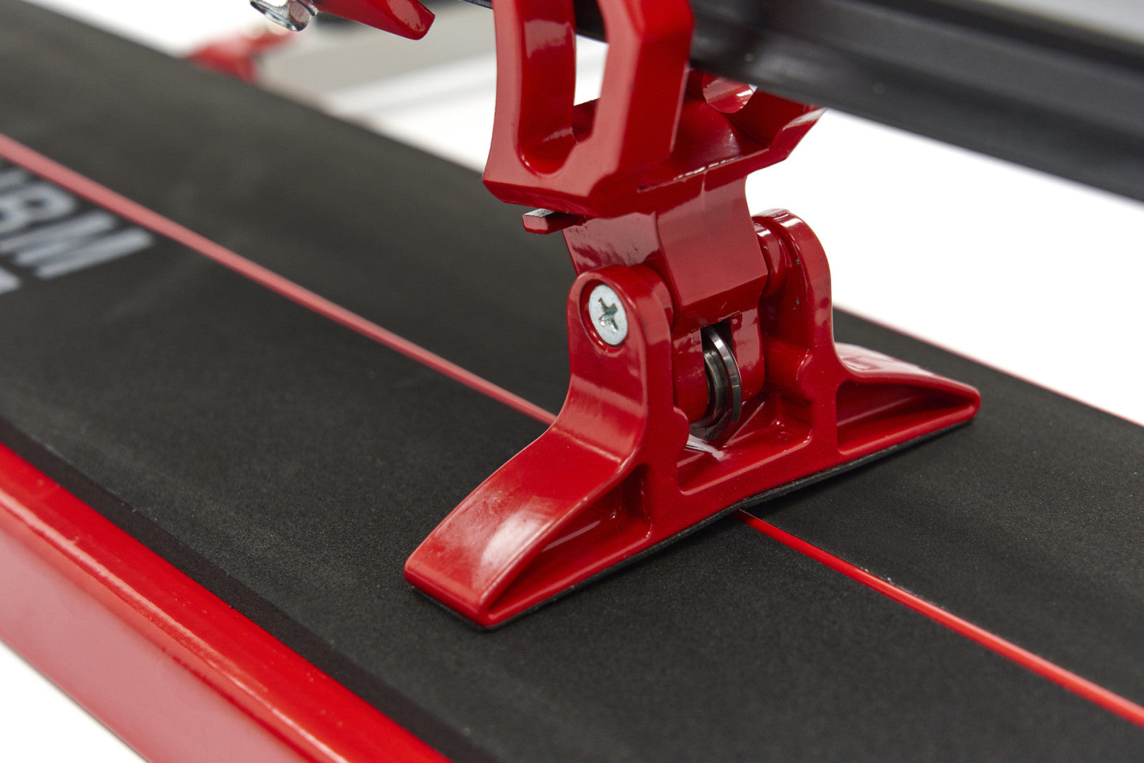 PROFESSZIONÁLIS CSEMPE ÉS JÁRÓLAPVÁGÓ 1000MM HBM