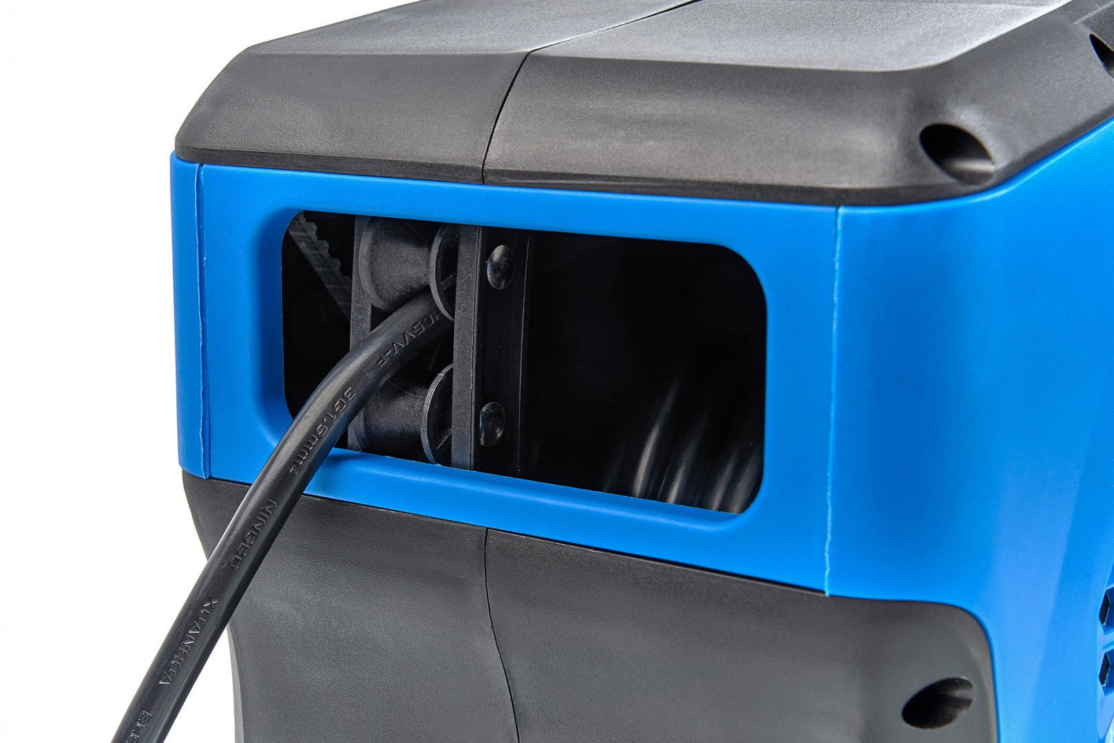 HBM HOSSZABBÍTÓ DOB 3 X 1.5MM IP34 15M