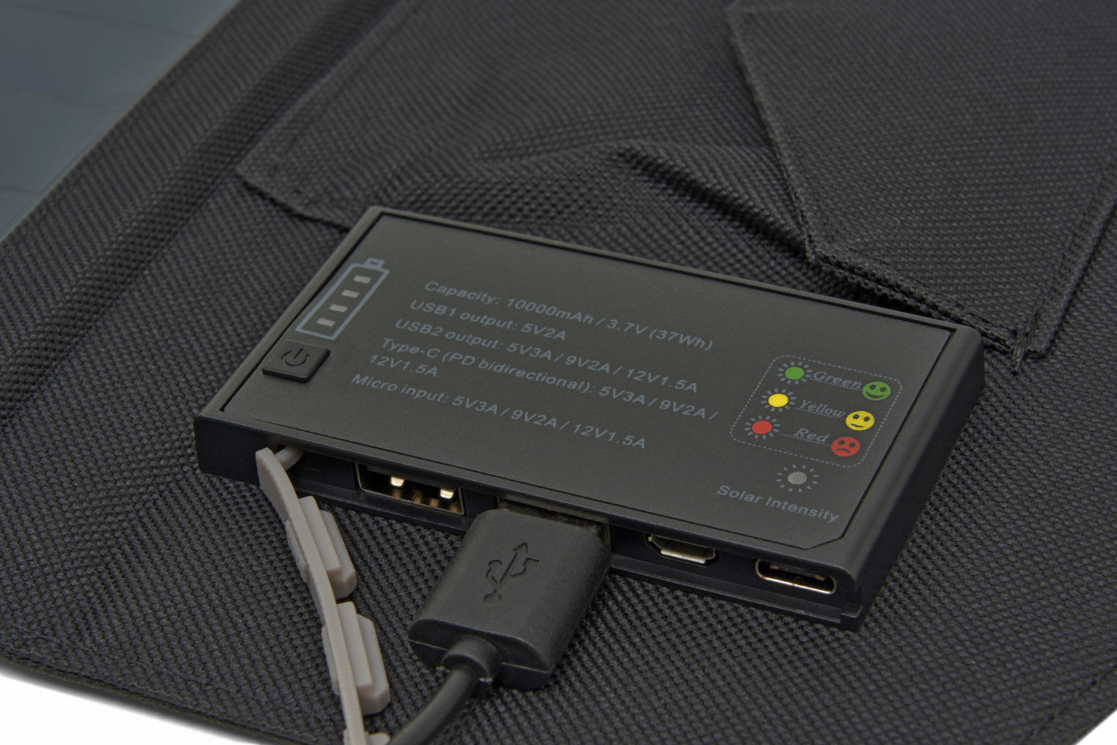 ÖSSZECSUKHATÓ ÉS HORDOZHATÓ NAPELEM 15W AKKUMULÁTORRAL 1000MAH