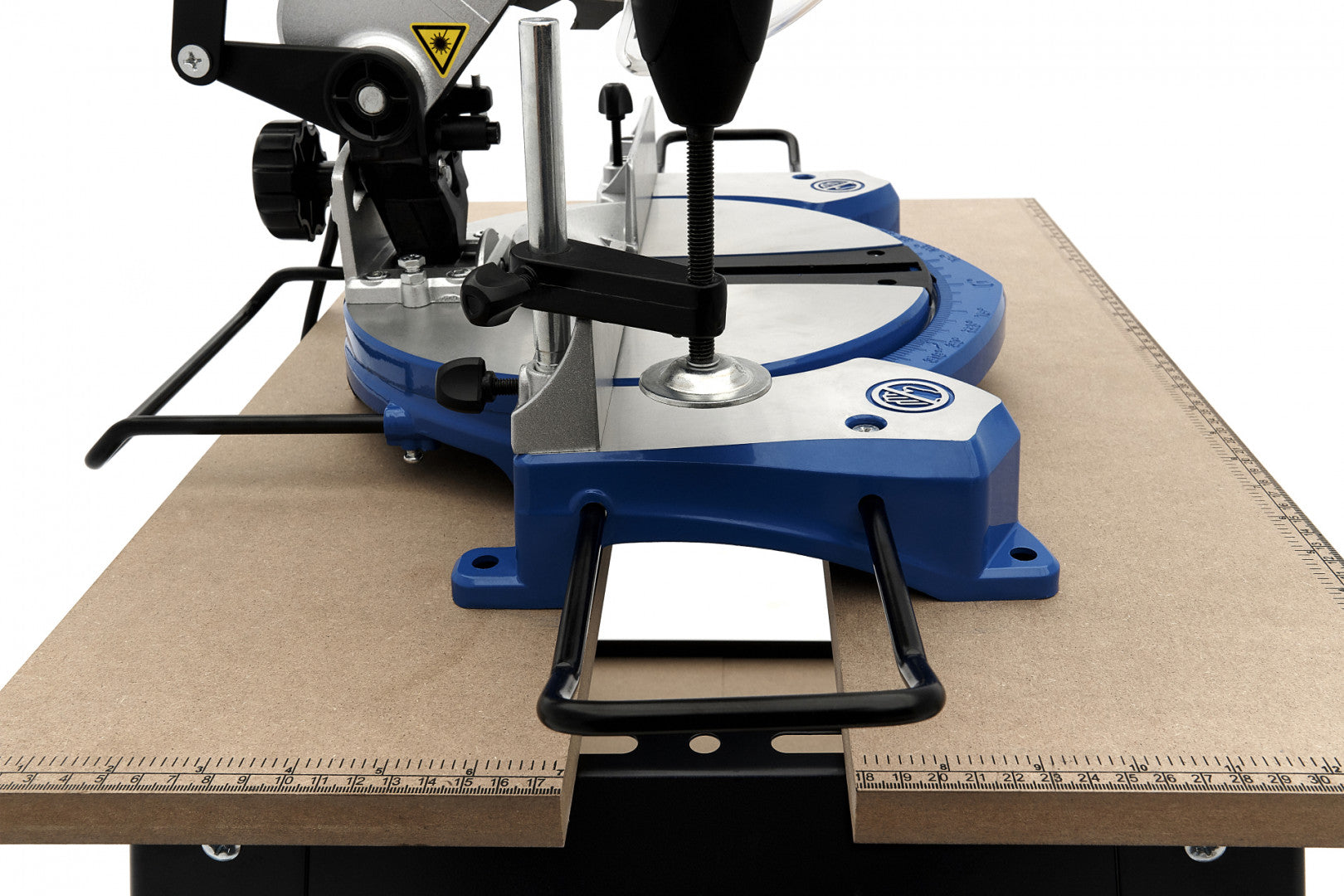 MUNKAASZTAL – MUNKAPAD ÁLLÍTHATÓ LAPPAL MDF 815MM HBM