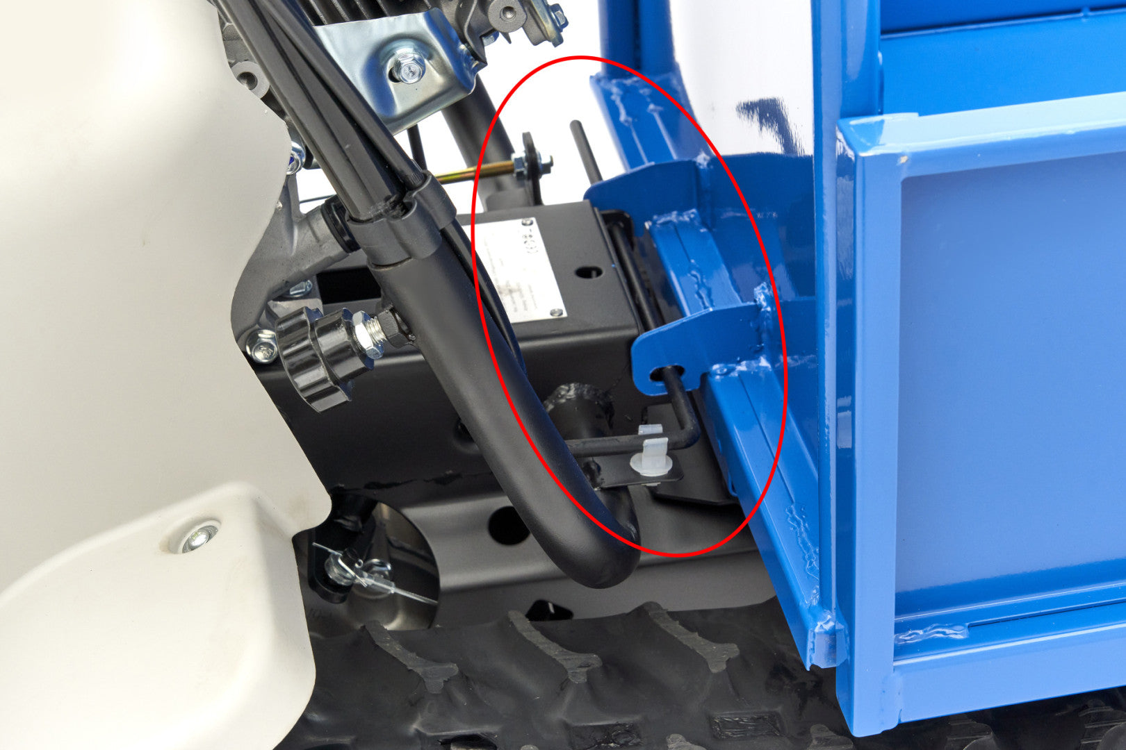 HERNYÓTALPAS MINI DÖMPER BENZINES MOTORRAL 320 KG 196 CM3 6.5LE