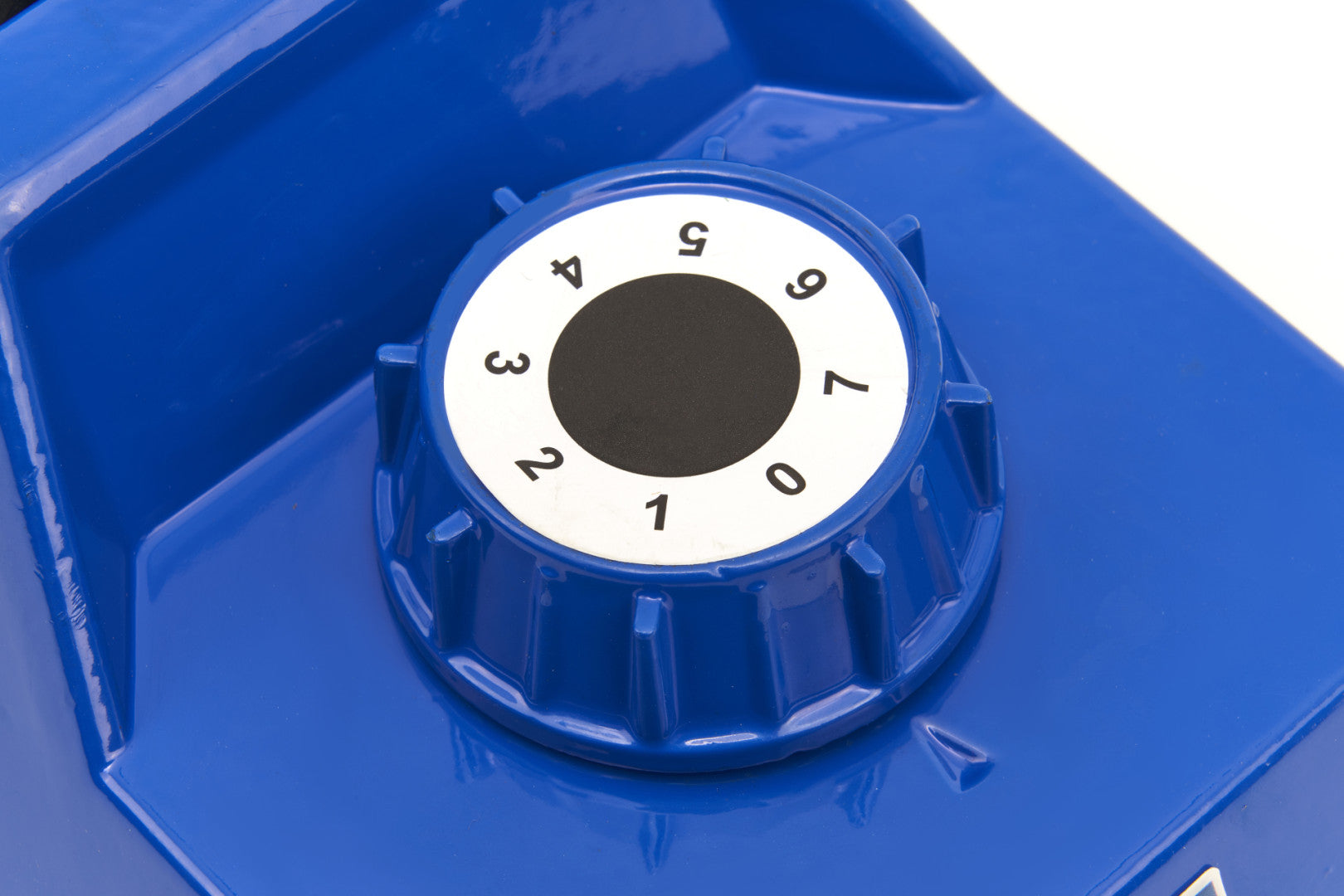 SZŐNYEGFESZÍTŐ 7 POZÍCIÓ 16 TŰ HBM