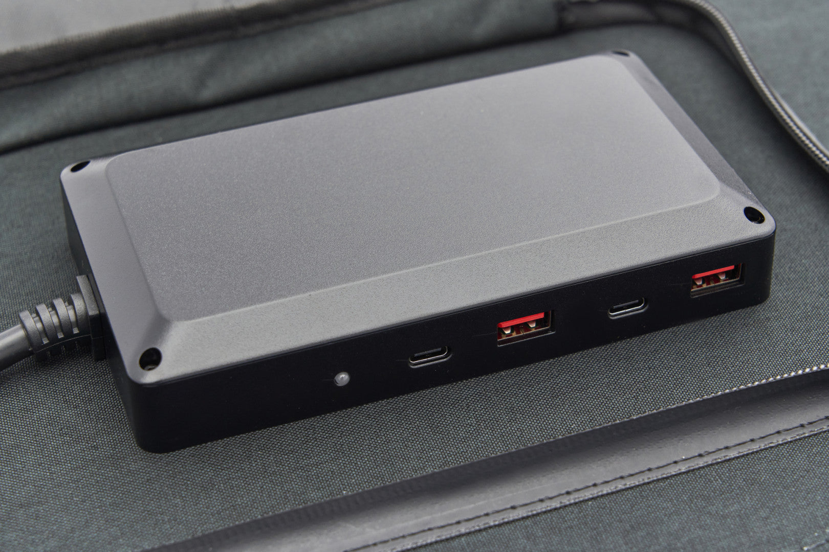 ÖSSZEHAJTHATÓ NAPELEM 400W HBM