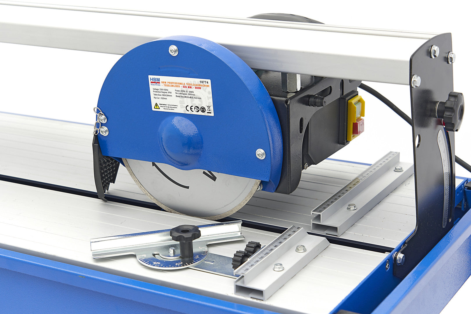 ÁLLVÁNYOS JÁRÓLAP VÁGÓ 62 CM 800W HBM