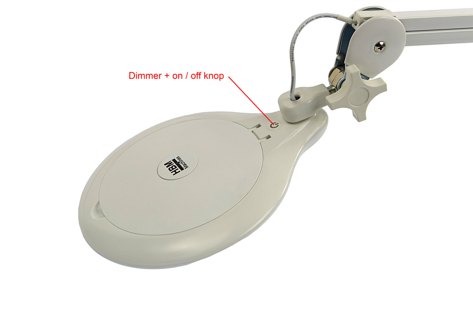 NAGYÍTÓS LED LÁMPA ÁLLÍTHATÓ ÉS ASZTALHOZ RÖGZÍTHETÓ ÁLLVÁNNYAL 3800 LUX HBM