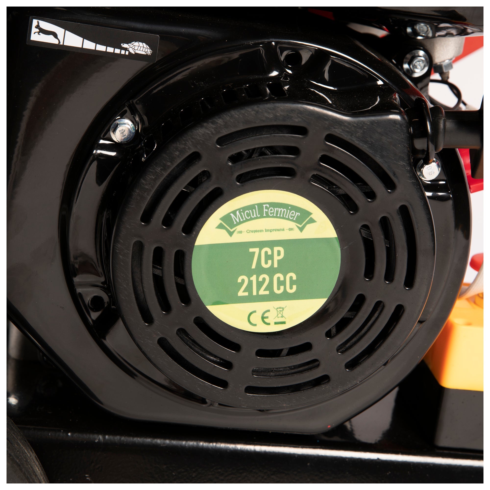 7CP 212CC BENZINMOTOROS ÁGAPRÍTÓ, ÁGDARÁLÓ 3.6L ÜZEMANYAGTARTÁLY