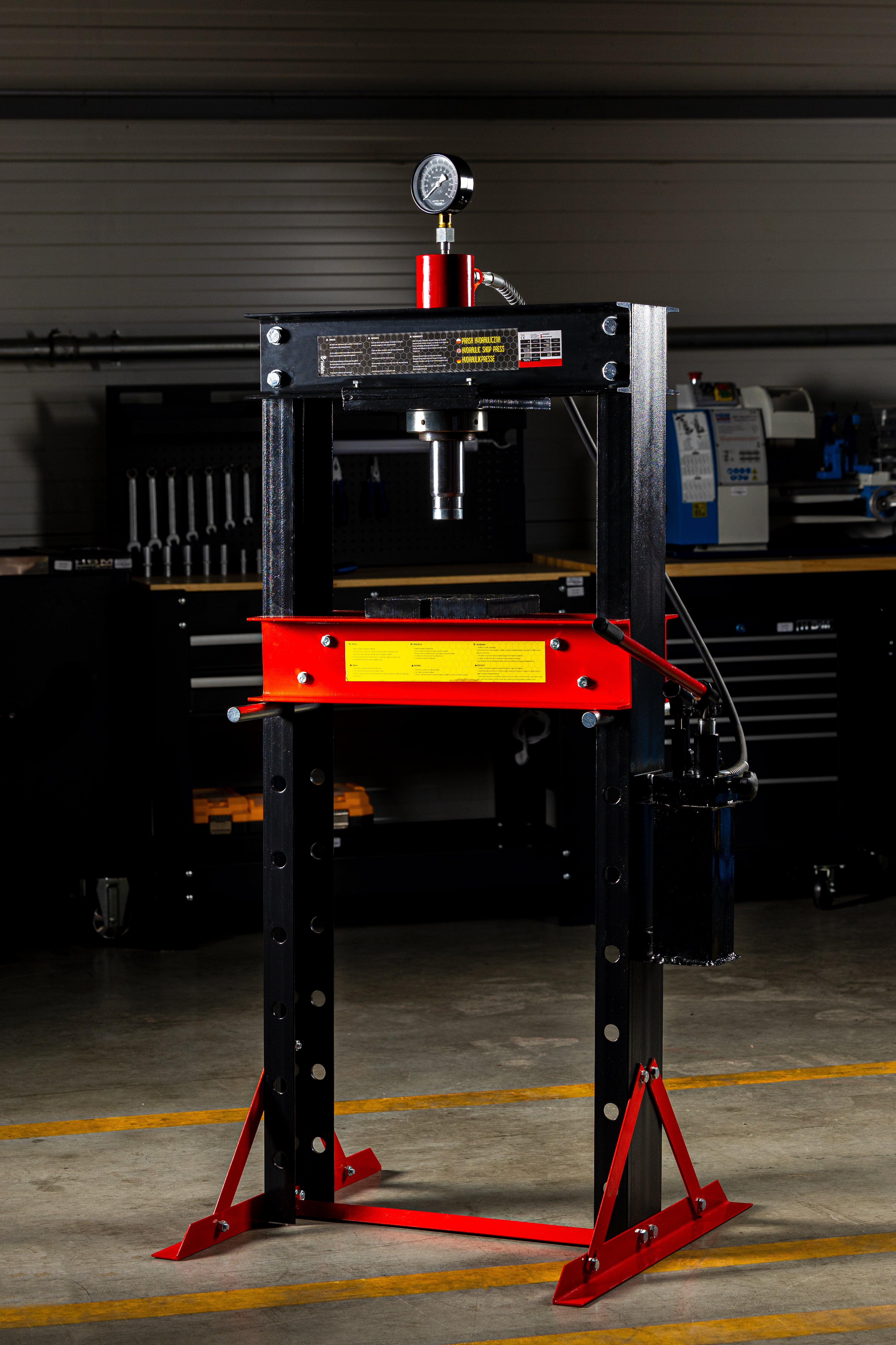 HIDRAULIKUS PRÉS 30T DUPLA PUMPÁVAL REDATS