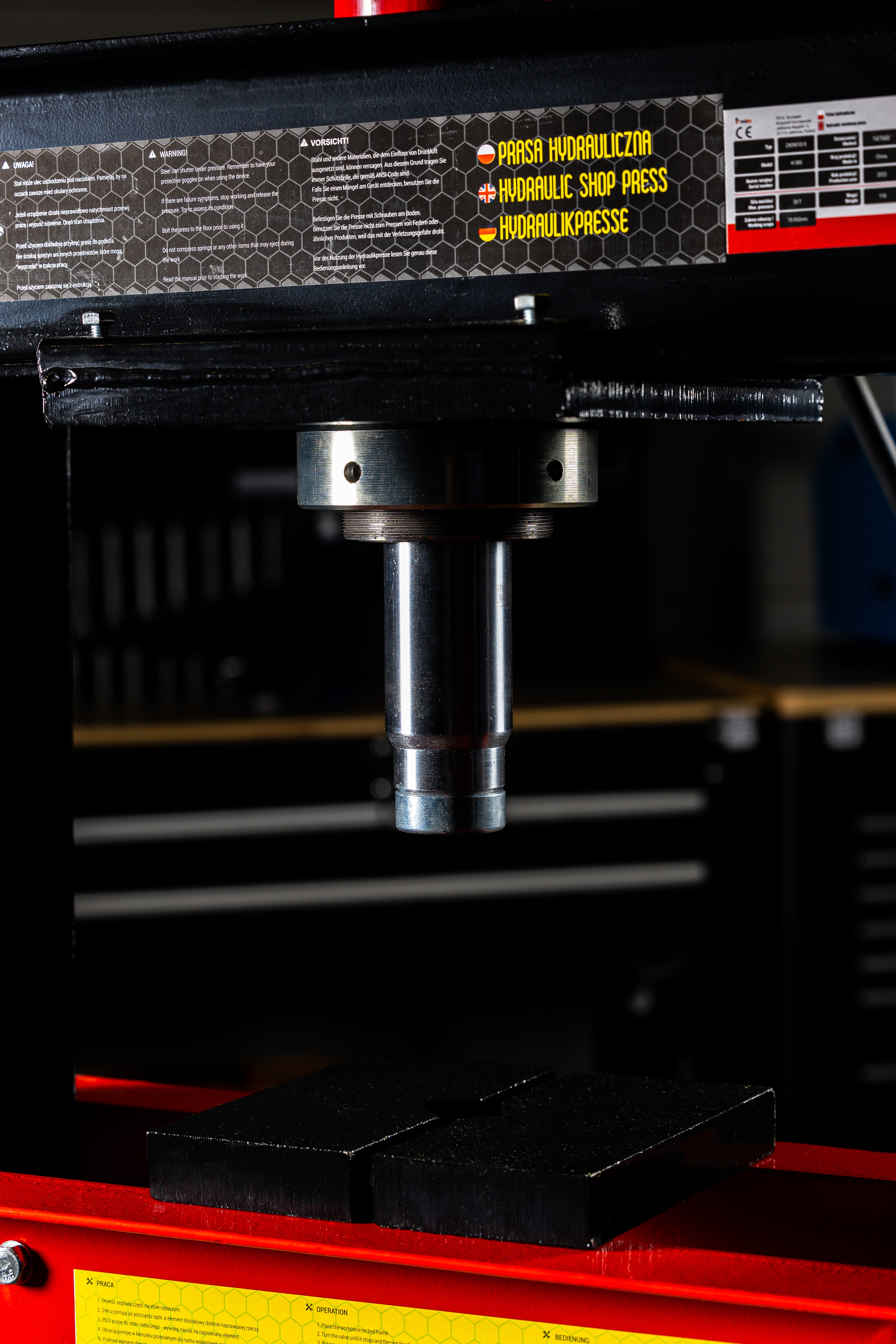 HIDRAULIKUS PRÉS 30T DUPLA PUMPÁVAL REDATS