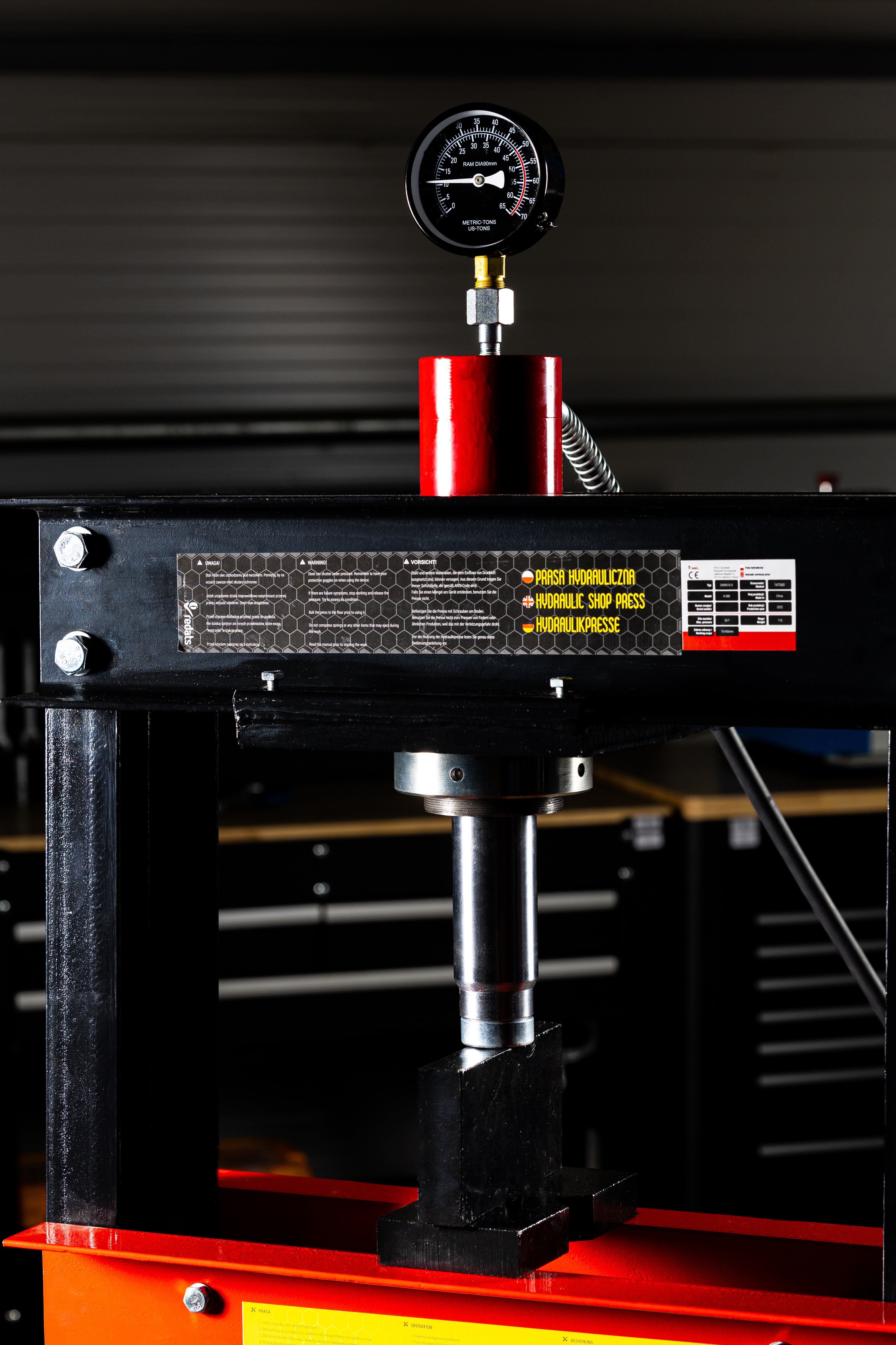 HIDRAULIKUS PRÉS 30T DUPLA PUMPÁVAL REDATS