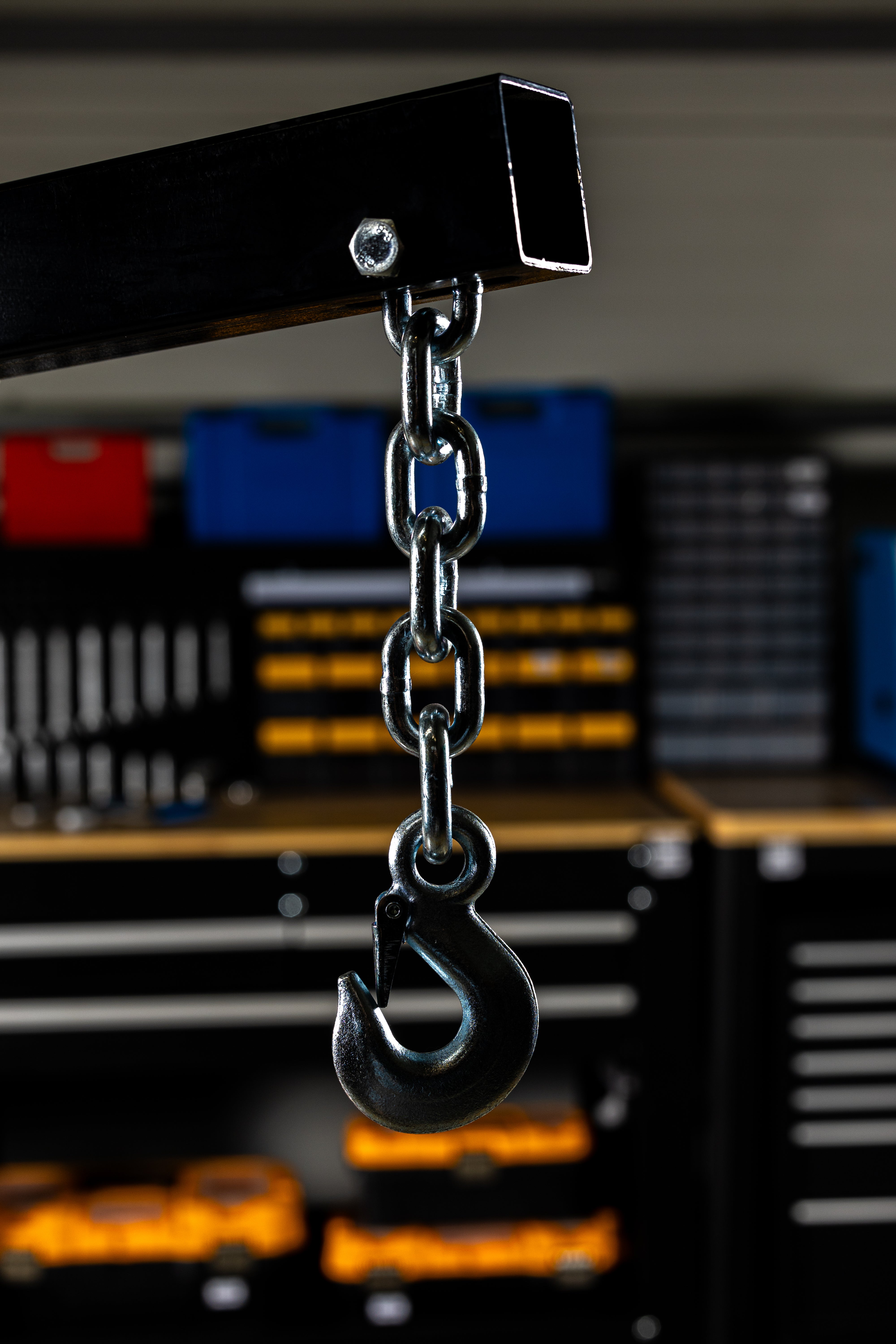 ÖSSZECSUKHATÓ MOTORKIEMELŐ ZSIRÁF 2 T REDATS