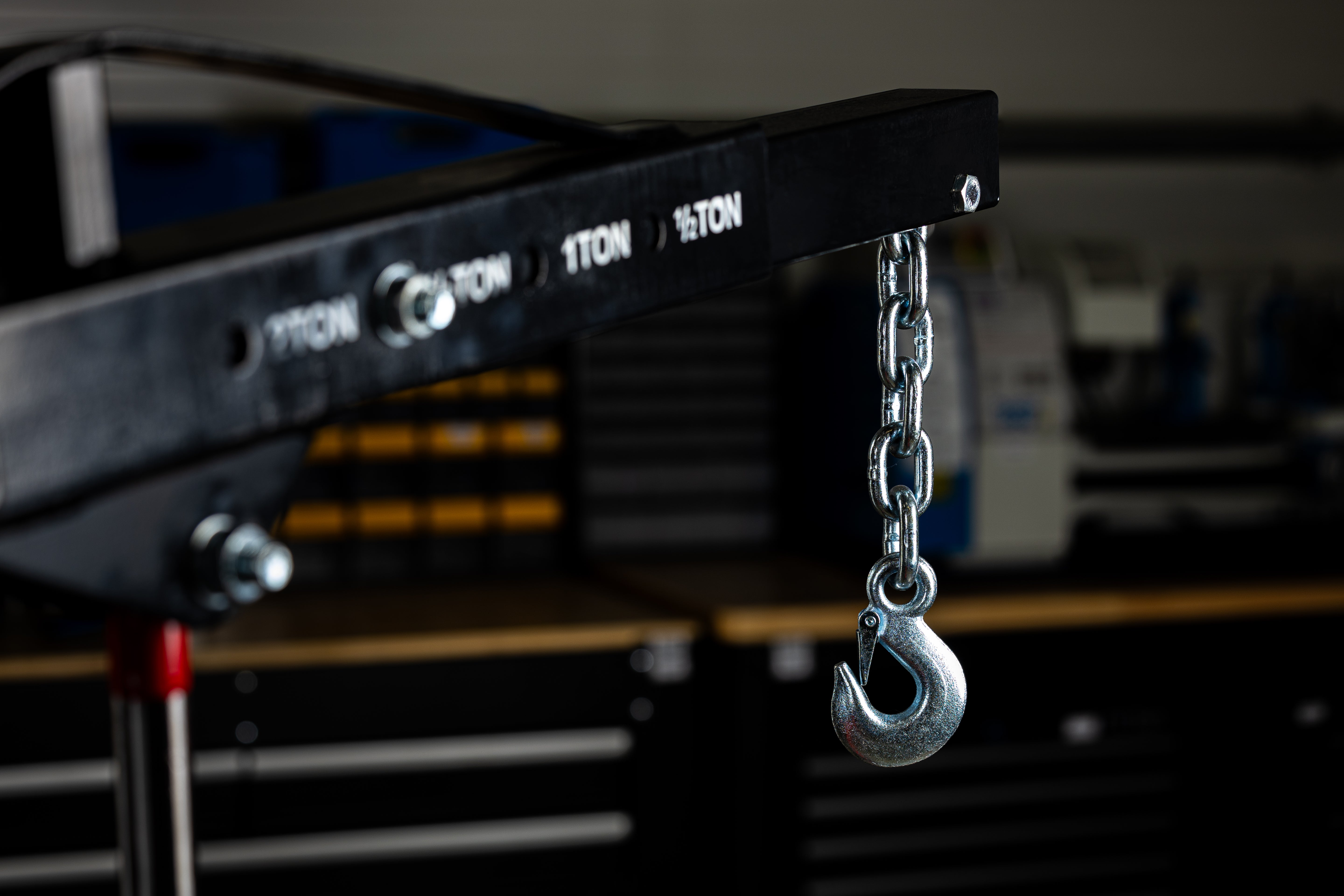 ÖSSZECSUKHATÓ MOTORKIEMELŐ ZSIRÁF 2 T REDATS