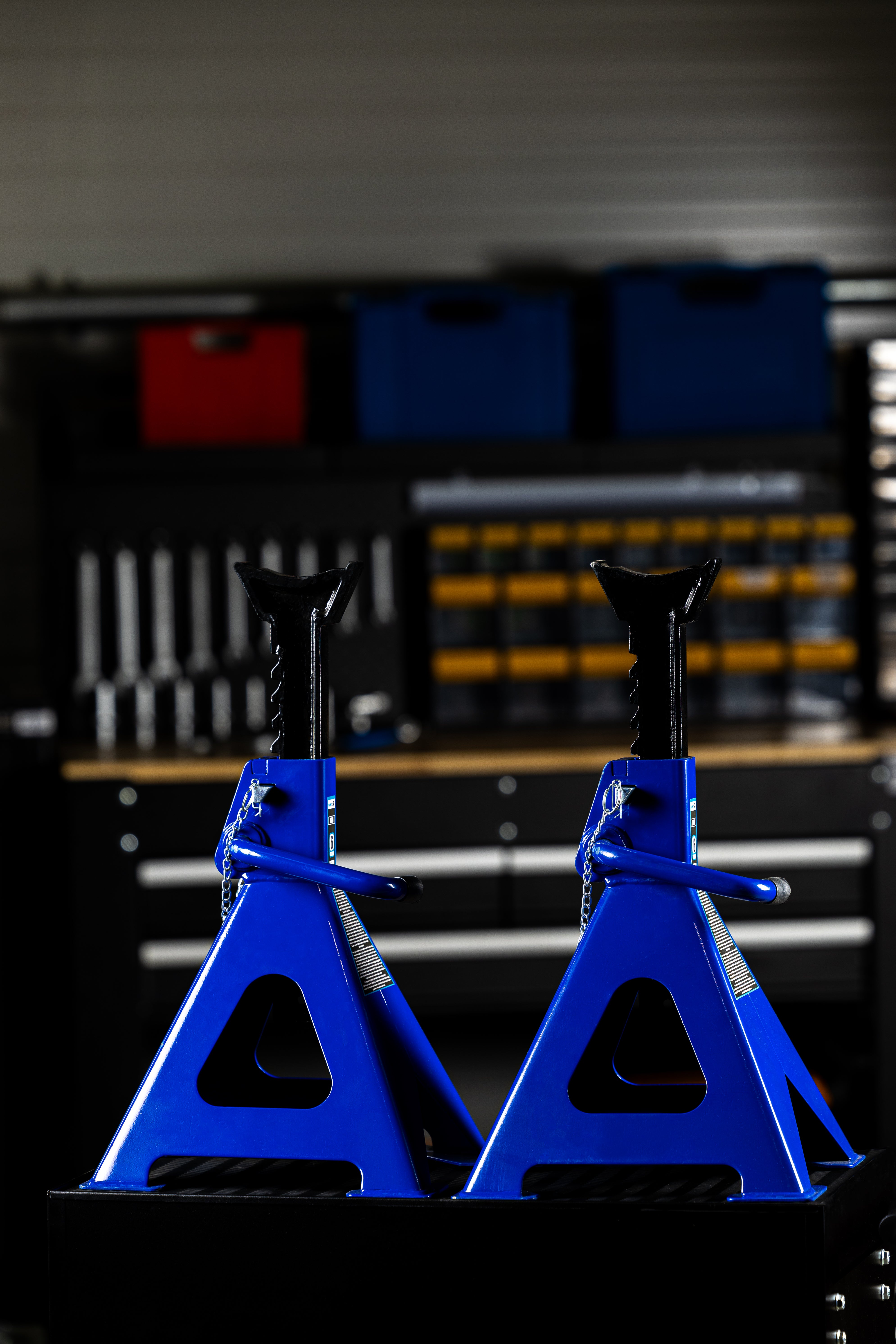 SZERELŐBAK - TARTÓBAK 6 T