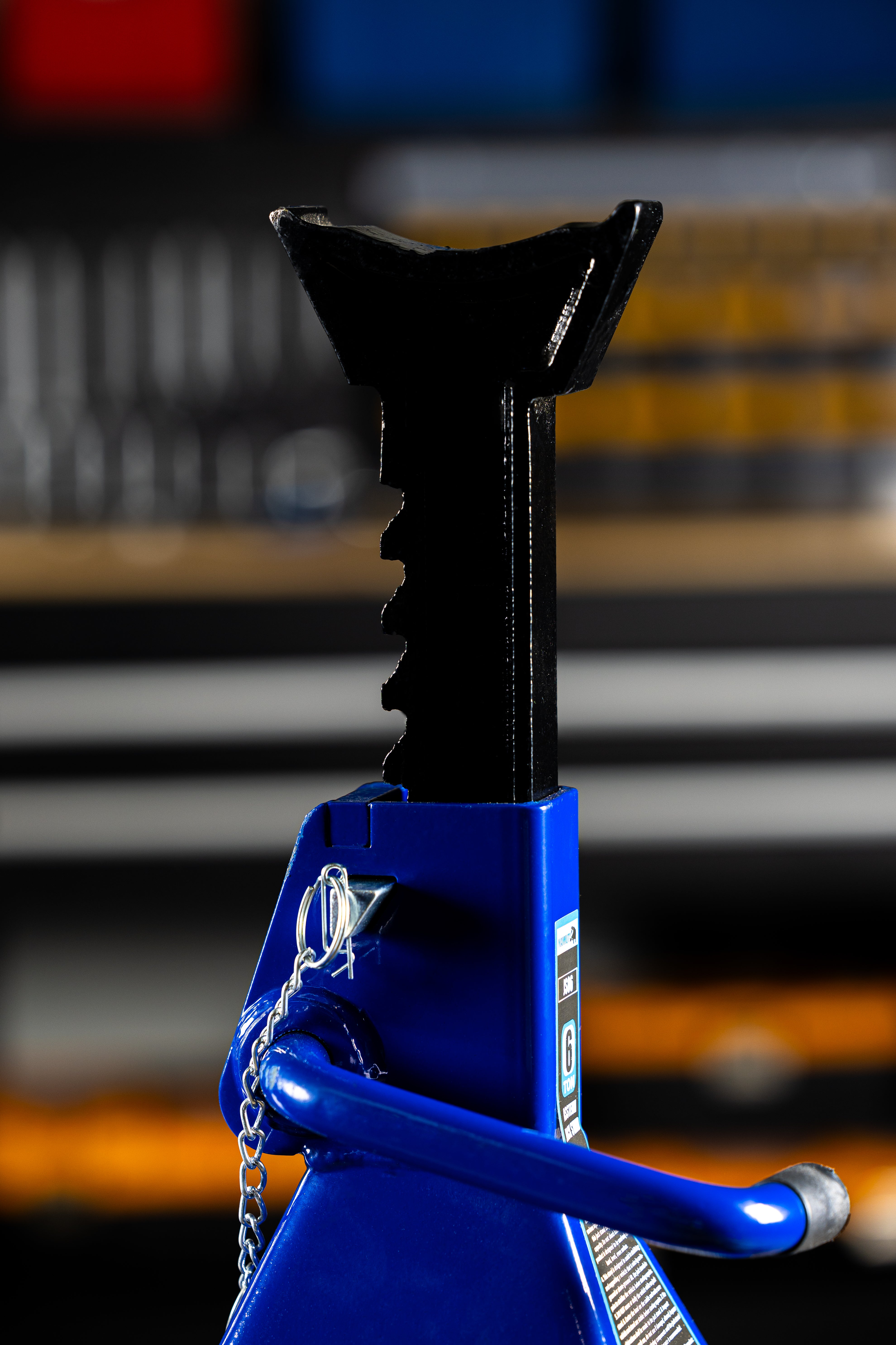 SZERELŐBAK - TARTÓBAK 6 T