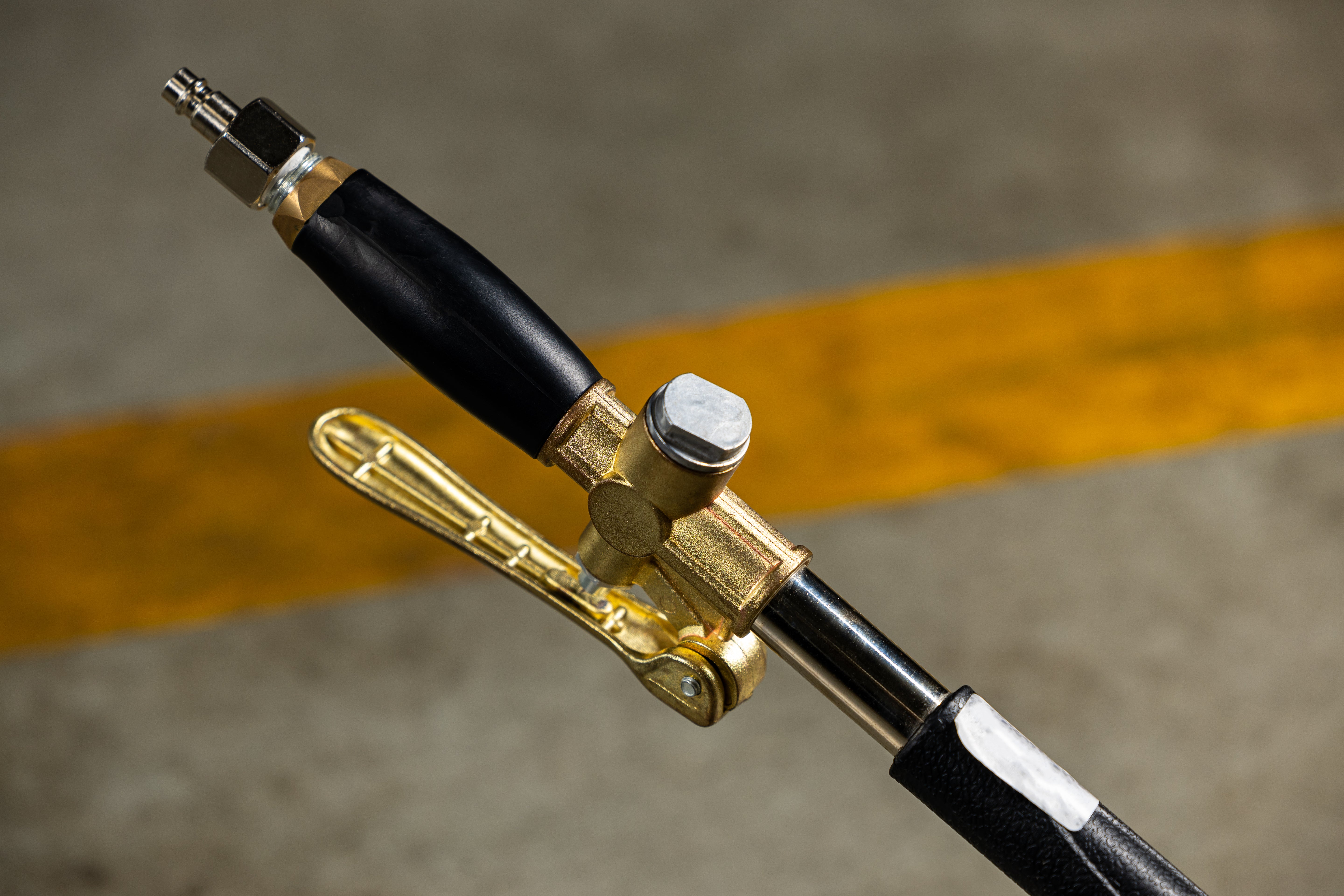 PNEUMATIKUS VAKOLÓGÉP ROZSDAMENTES ACÉLBÓL