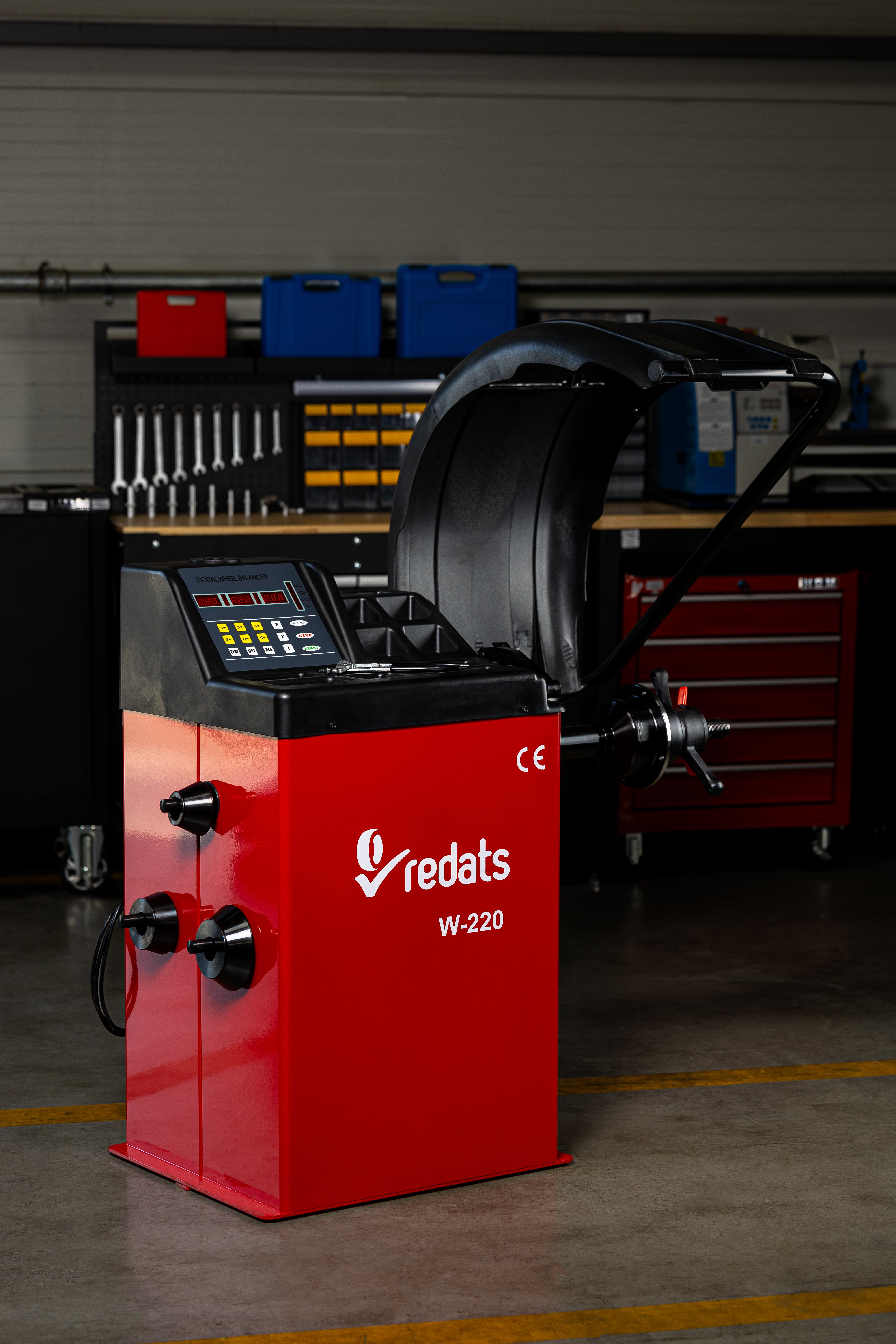 AUTOMATA CENTÍROZÓ - KERÉK KIEGYENSÚLYOZÓ GÉP 24"