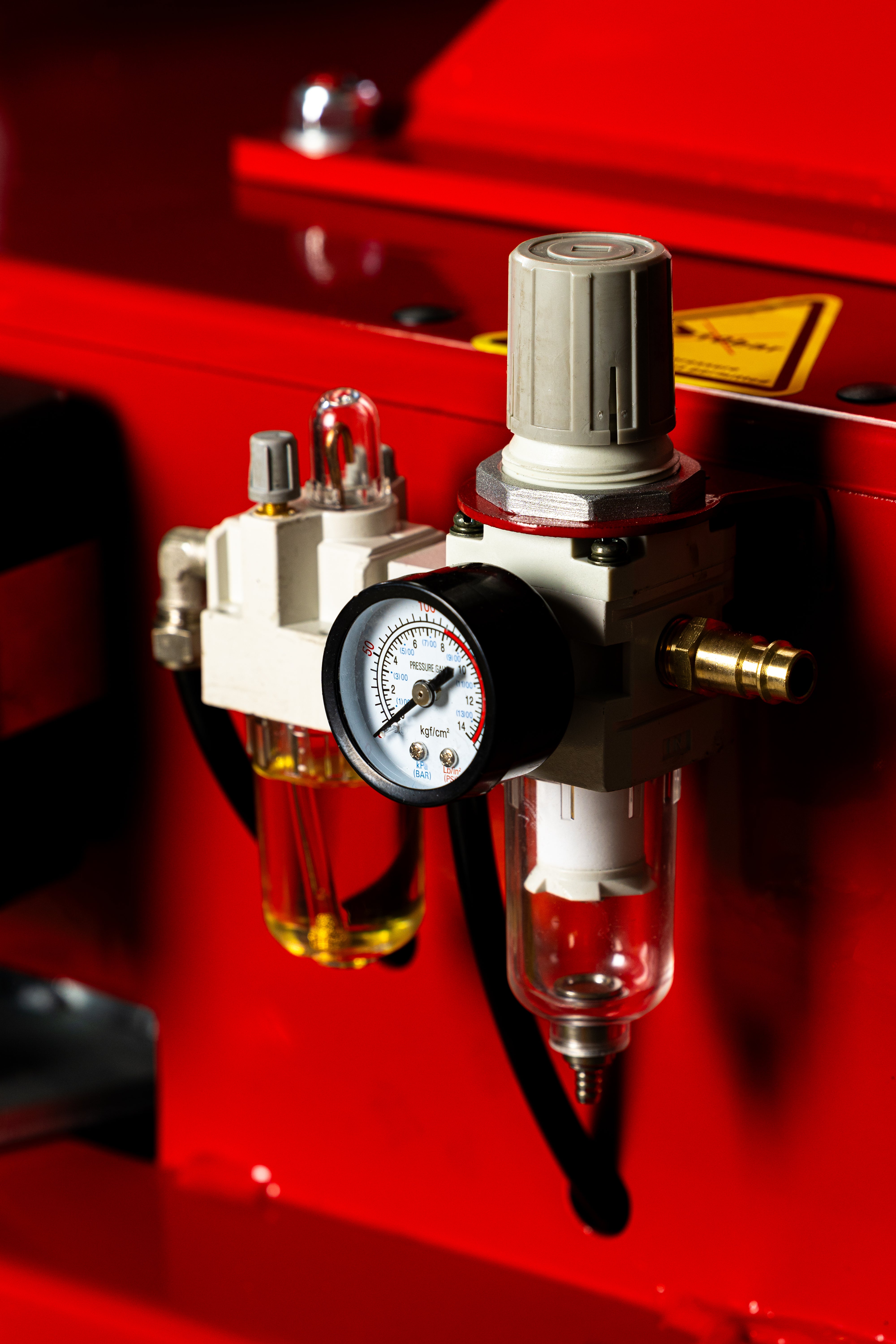 GUMISZERELŐ - KERÉKSZERELŐ GÉP 24” 230 V