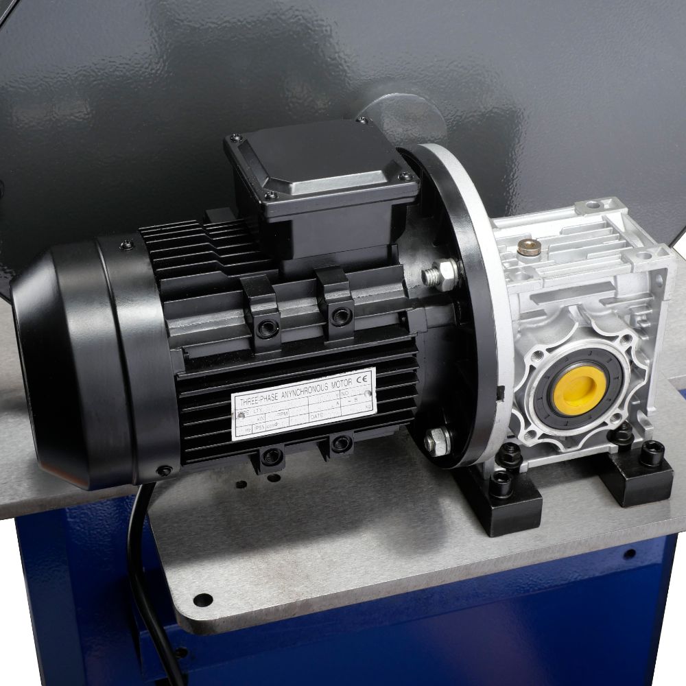 CSŐHAJLÍTÓ GÉP KEREK CSÖVEKHEZ 1100 X 700 X 1150 MM