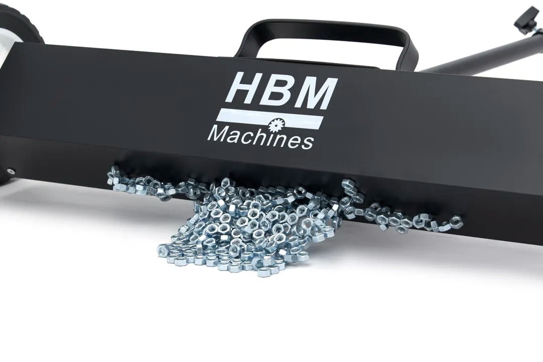 MÁGNESES SEPRŰ KEREKEKKEL A GYORS FÉMTISZTÍTÁSHOZ BÁRMILYEN FELÜLETEN HBM MACHINES