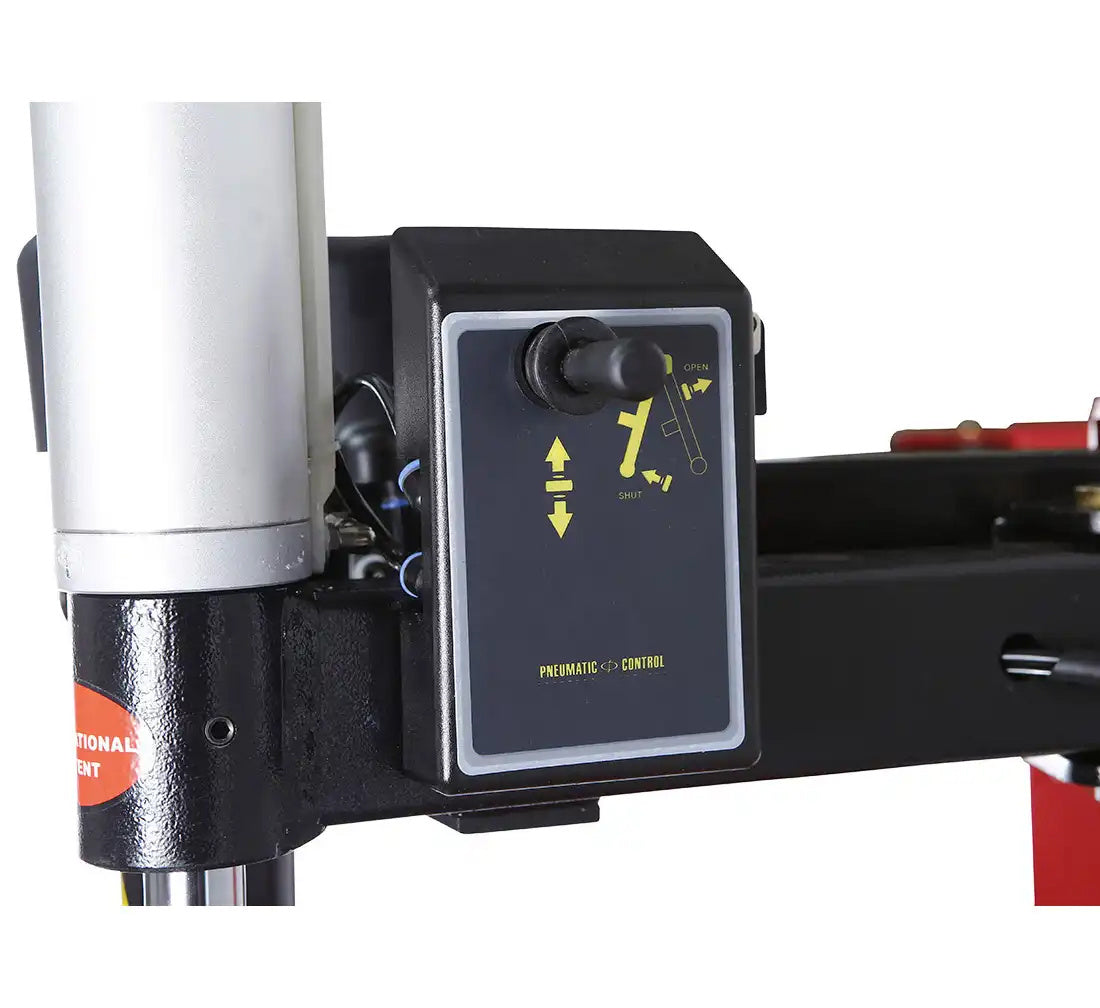 GUMISZERELŐ - KERÉKSZERELŐ GÉP FÉLAUTOMATA 24" 380V M-211 REDATS