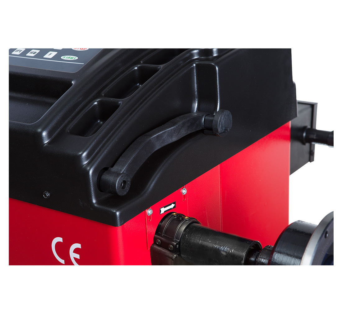 PEDÁLOS AUTOMATA CENTÍROZÓ - KERÉKKIEGYENSÚLYOZÓ GÉP 24"