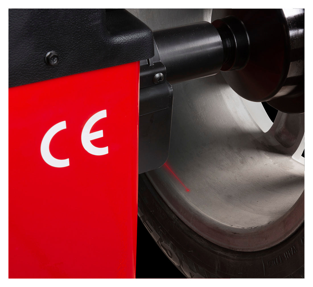 PEDÁLOS AUTOMATA CENTÍROZÓ - KERÉKKIEGYENSÚLYOZÓ GÉP 24"