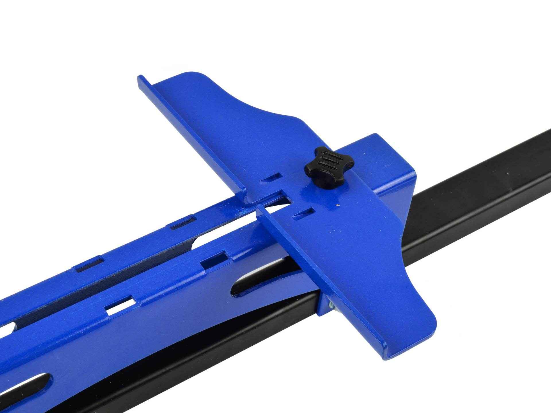 LAMINÁLT PARKETT VÁGÓ GUILLOTINE 210-12 MM