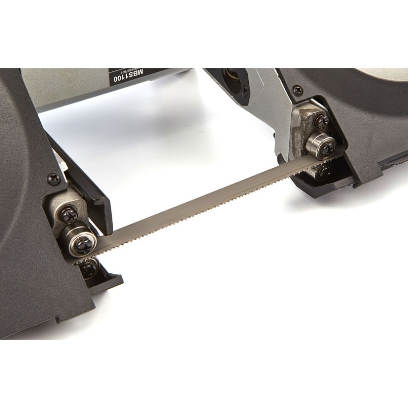 SZALAGOS HORDOZHATÓ FÉMFŰRÉSZ