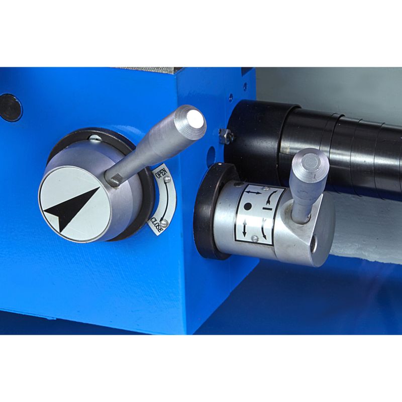 IPARI FÉM ESZTERGAPAD 330 X 600 400 V