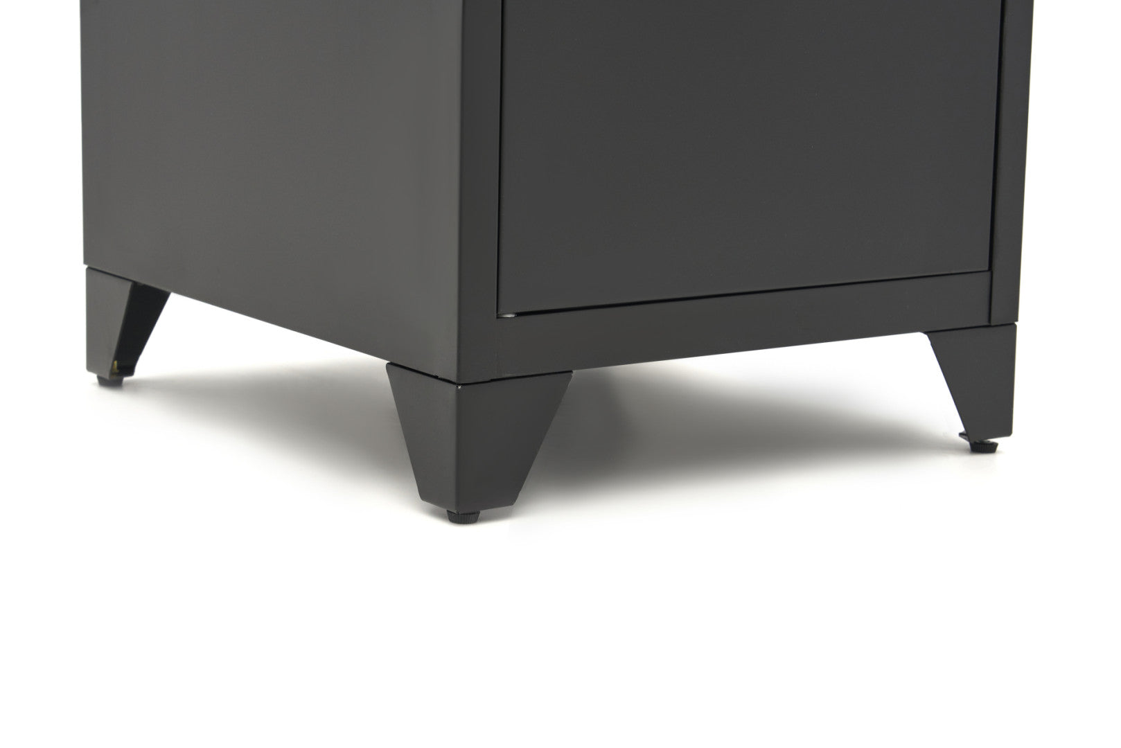 FEKETE FÉM RUHATÁROLÓ SZEKRÉNY HBM