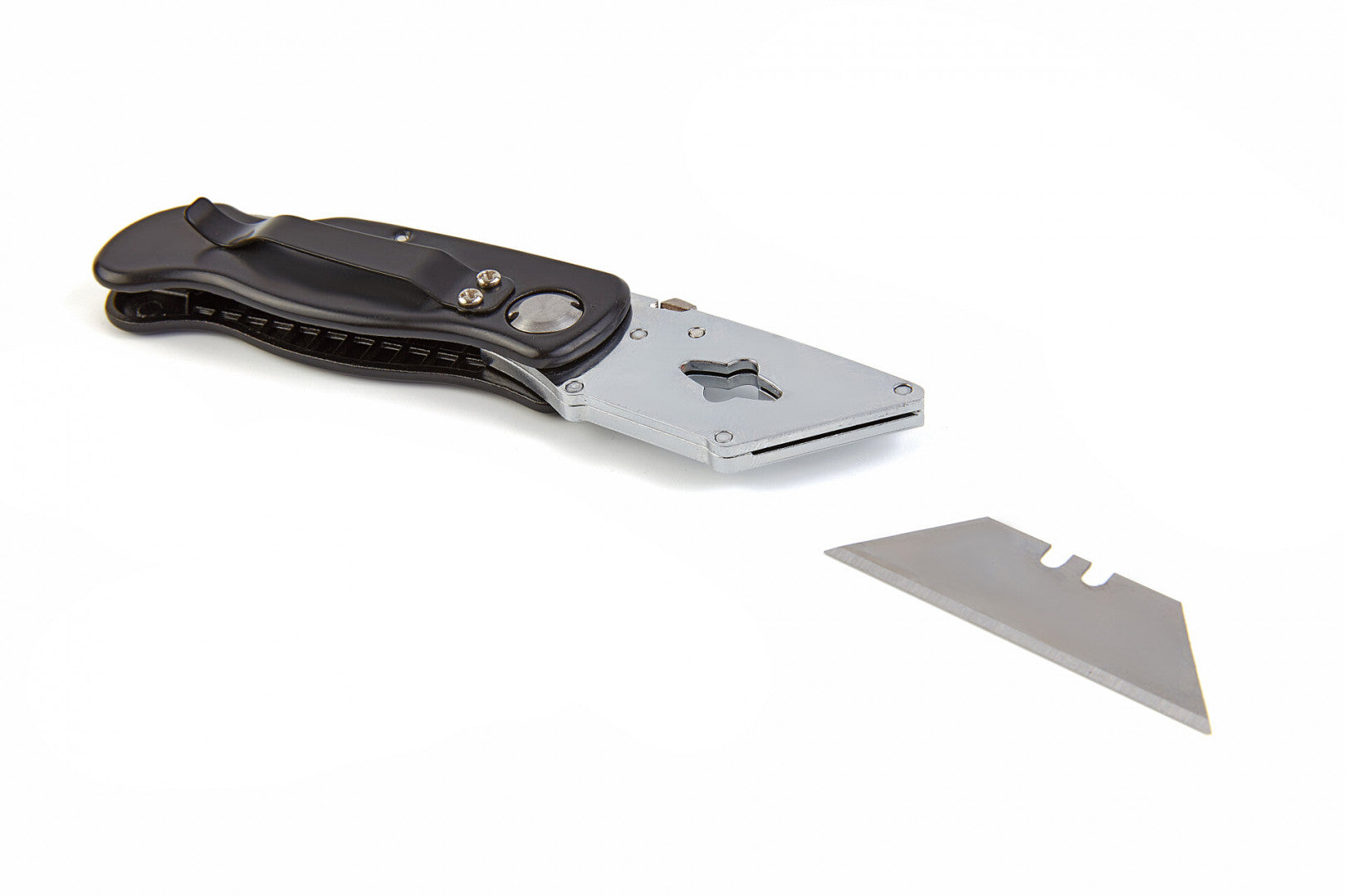 PAPÍRVÁGÓ 5 CSERE PENGÉVEL HBM